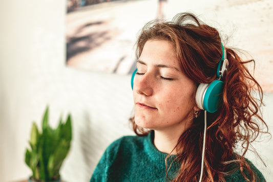 9 spectacular health benefits of listening to relaxing music
